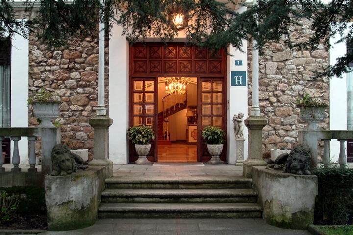 Hotel Luzon San Vicente De La Barquera Luaran gambar