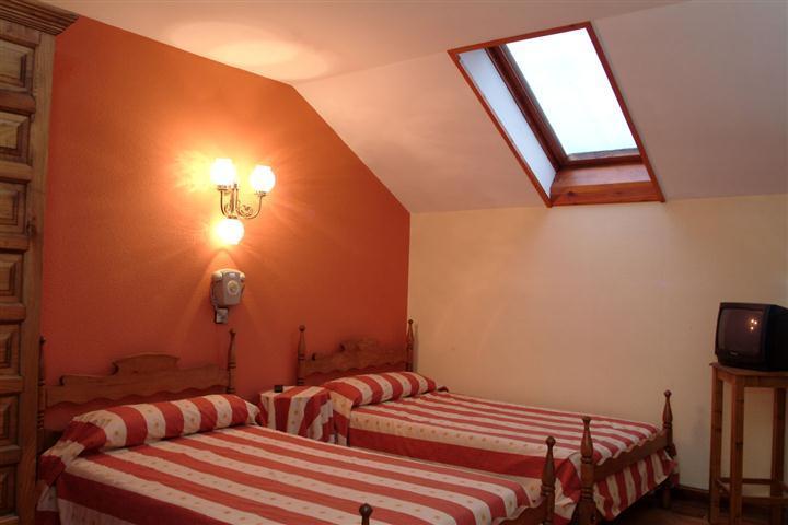 Hotel Luzon San Vicente De La Barquera Luaran gambar